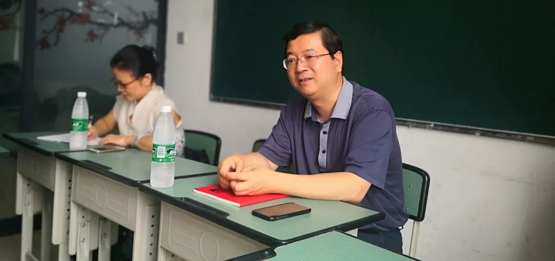 教育部教科院領(lǐng)導(dǎo)蒞臨我?？疾煺{(diào)研