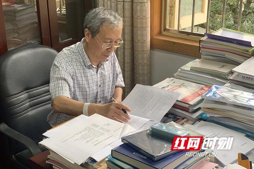 2019年全國(guó)教書(shū)育人楷模名單公布！有你身邊的老師嗎？