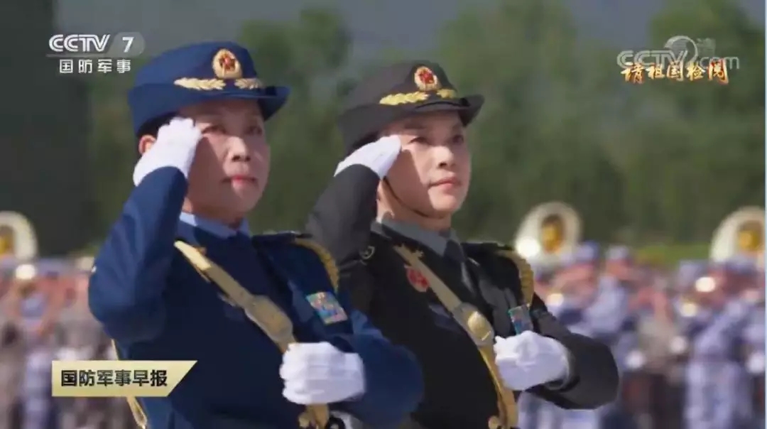 國慶大閱兵女將軍領(lǐng)隊，是她！