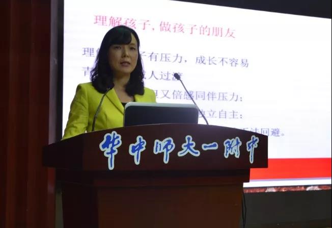 高考704分！2019高考狀元媽媽首次分享育兒秘訣（家長(zhǎng)再忙也要看看）