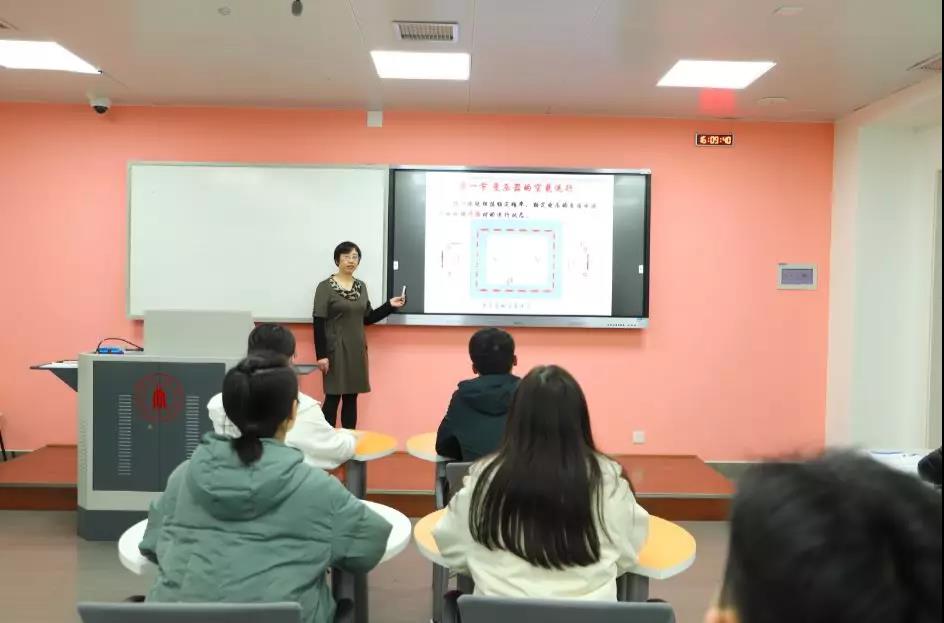 我省這所大學專業(yè)課獲評“四大天書”之首！學生：太“南”了