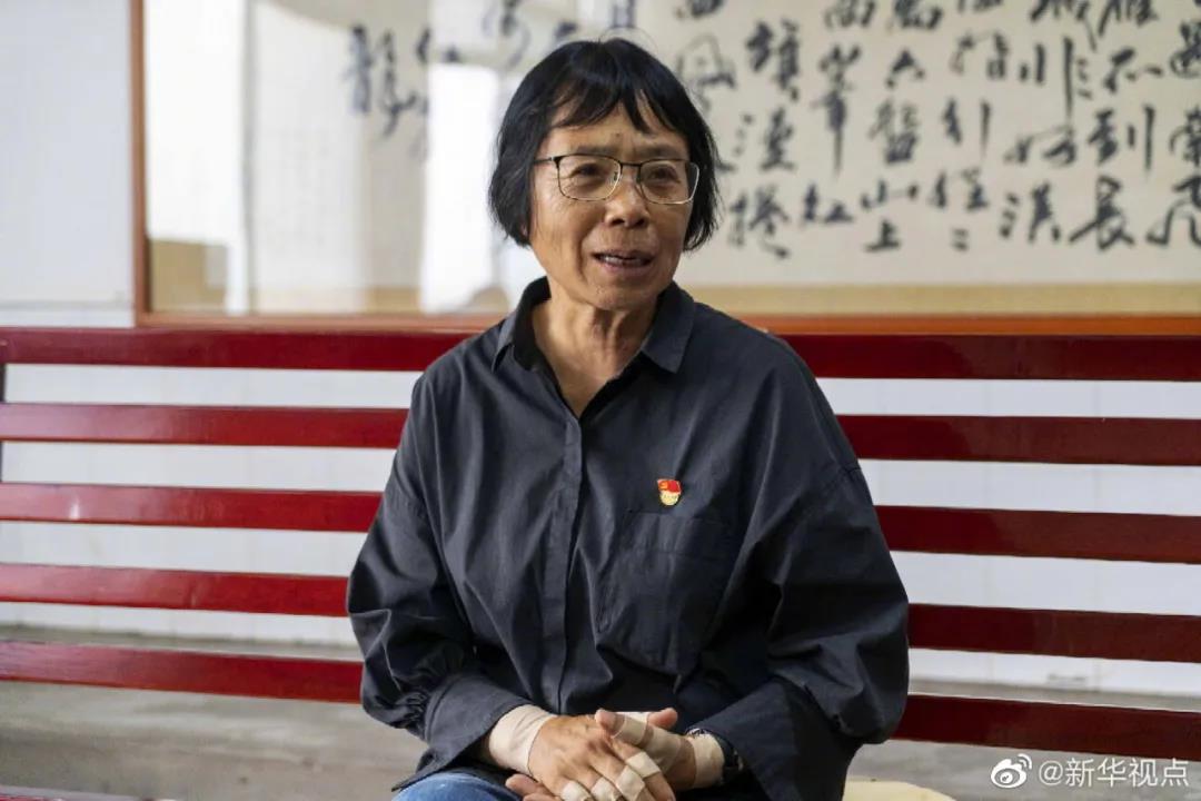張桂梅人民日?qǐng)?bào)撰文：讓學(xué)生們遠(yuǎn)方有燈、腳下有路、眼前有光